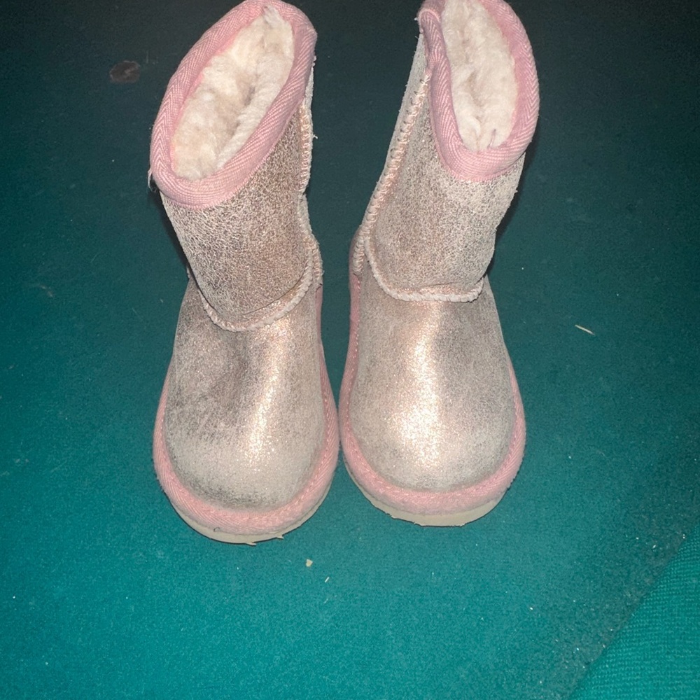 UGG Kids Boots in Pink and Silver